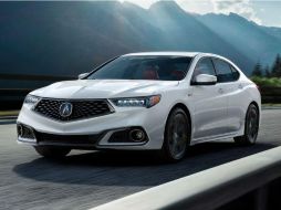 ACENTO VISUAL. Sus trazos indican deportividad gracias a un lenguaje de diseño que Acura atrae de la MDX para adaptarlo a este modelo. ESPECIAL / honda.mx