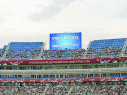 Novedad. La videoasistencia arbitral tiene su prueba de fuego en la Copa Confederaciones. EFE / P. Powell