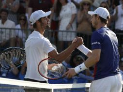 Murray (D) es el jugador número uno del mundo al momento y campeón vigente del torneo de Queen's. AP / K. Wigglesworth