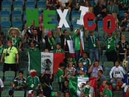 Según diversos medios, el grito, polemizado por la FIFA, no se escuchó en el estadio, sino una serie de cánticos hacia el Tricolor. AFP / P. Stollarz