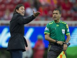 Para Almeyda, el error arbitral forma parte del futbol. MEXSPORT / ARCHIVO