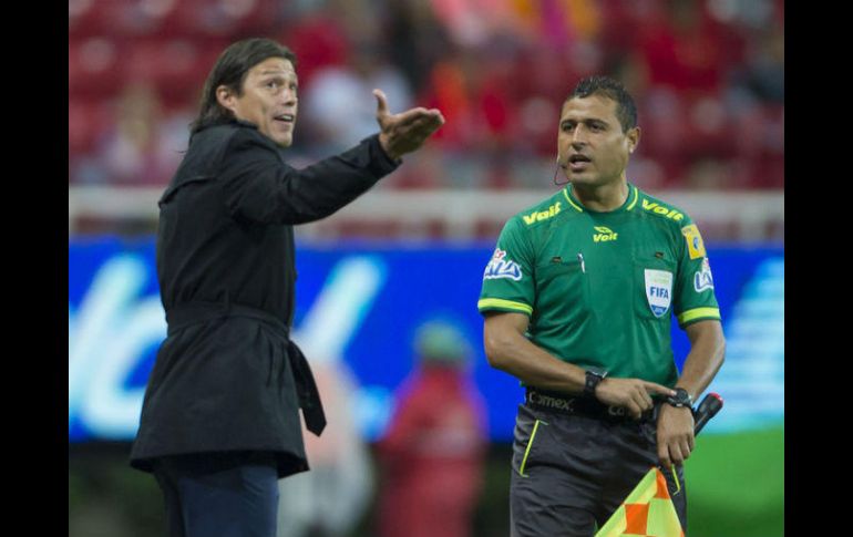 Para Almeyda, el error arbitral forma parte del futbol. MEXSPORT / ARCHIVO