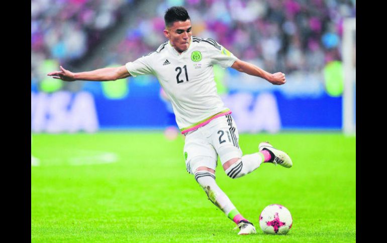 Luis Reyes reconoce que hace unos años pensó retirarse del futbol, pero su familia le brindó apoyo y cambió su decisión. AFP /