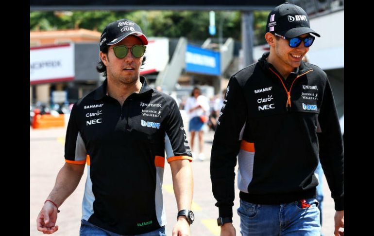 La discordia entre Pérez (D) y Ocon (I) amenaza con arruinar lo que era una gran temporada para Force India. TWITTER / @ForceIndiaF1