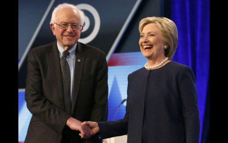 Durante las elecciones, algunos seguidores de Sanders votaron por Clinton, pero otros votaron en blanco o por Trump. AP / ARCHIVO