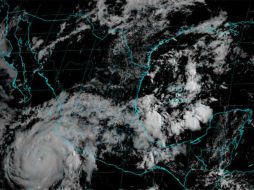 Esta madrugada, la tormenta tropical ''Dora'' intensificó su potencia y se convirtió en huracán categoría 1. TWITTER / @conagua_clima