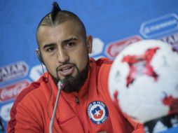 Vidal, que juega para el Bayern Munich, conoce bien el tipo de futbol que deberá superar la Selección chilena. EFE / G. Licovski