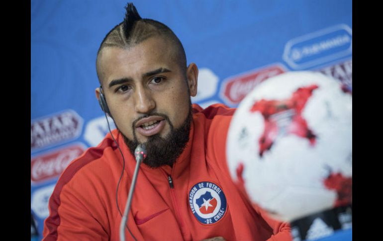 Vidal, que juega para el Bayern Munich, conoce bien el tipo de futbol que deberá superar la Selección chilena. EFE / G. Licovski