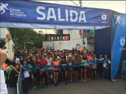 Fue a las 08:00 horas cuando los casi tres mil participantes arrancaron desde la plaza principal de la Delegación San Esteban. TWITTER /