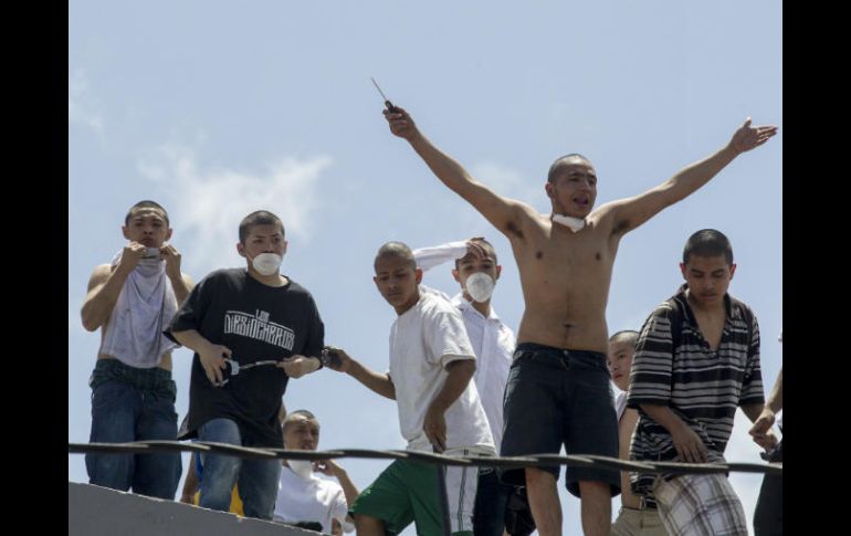 Según los primeros datos, jóvenes pandilleros habrían provocado el motín de este lunes. AP / M. Castillo