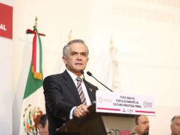 Miguel Ángel Mancera, dijo que la propuesta de la reforma será llevada a las Cámaras de Senadores y Diputados, así como a la PGR. TWITTER / @ManceraMiguelMX