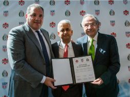 Victor Montagliani, Sunil Gulati (presidente del comité) y Decio de María. MEXSPORT / E. Muñoz