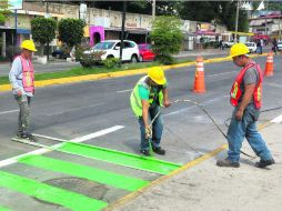 Una vez concluida la consulta ciudadana que apoyó la ciclovía, los trabajos se retomaron. ESPECIAL /