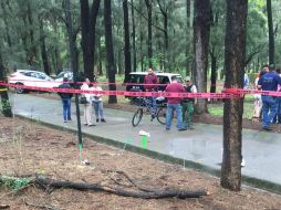 La víctima recibió cuatro balazos dentro del Bosque Los Colomos, cerca de la pista de atletismo, cerca de las 10:00 horas del lunes. ESPECIAL /