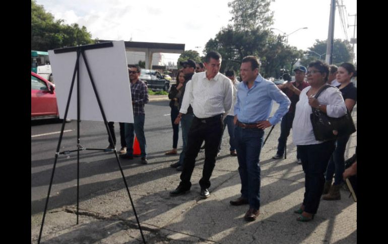 Pablo Lemus, alcalde de Zapopan, inaugura las obras de la avenida Mariano Otero. EL INFORMADOR / R. Bobadilla