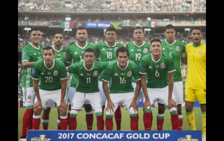 Líder, con tres puntos y una diferencia de goles de +2, aseguraría los cuartos de final si es capaz de salir con victoria. TWITTER / @miseleccionmx