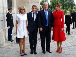 El presidente y la primera dama de Estados Unidos fueron recibidos por sus homólogos franceses en su primera visita oficial. AFP / M. Euler