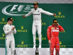 Con cinco triunfos en el circuito de Silverstone, el inglés Lewis Hamilton igualó el récord histórico del francés Alain Prost. AFP / B. Stansall