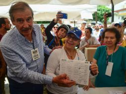 Fox participó este domingo como observador de una consulta popular organizada por la oposición. AFP / R. Schemidt