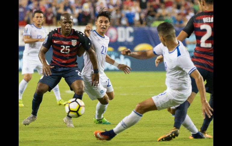 La selección estadounidense dominó sin problemas durante todo el partido. EFE / T. Van Hauken