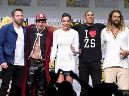 Gal Gadot participó en el acto en la Comic-Con junto a sus compañeros de ‘La Liga de la Justicia’. AFP / K. Winter