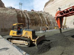 En junio, Aristóteles informó que una la presa tendrá una cortina de 105 metros, con un caudal de 7.5 metros cúbicos por segundo. EL INFORMADOR / ARCHIVO