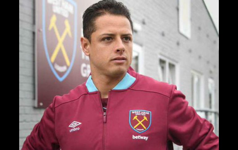 El mexicano ha causado furor con su llegada al equipo londinense. TWITTER / @WestHamUtd