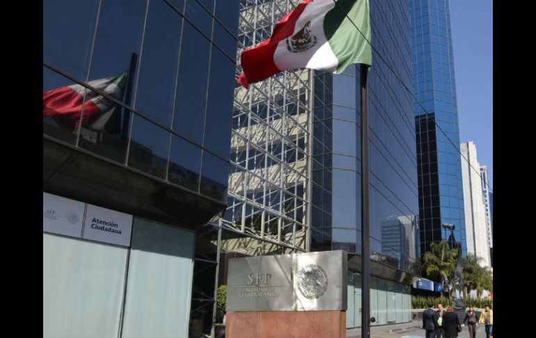 La secretaría manifestó que el funcionario no podrá desempeñar empleos, cargos o comisiones en el servicio público en 10 días. TWITTER / @SFP_mx