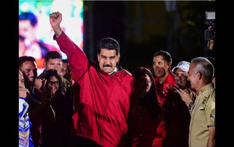 Maduro criticó la cobertura dada hoy a la votación por los canales de televisión privados venezolanos. AFP / R. Schemidt