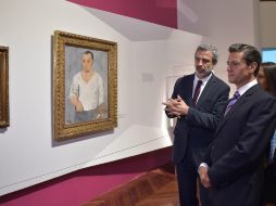 Peña Nieto recorrió las 147 obras de Pablo Picasso y Diego Rivera que se alojan en el Museo del Palacio de Bellas Artes. NTX / Presidencia