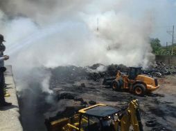 El domingo pasado se incendió el vertedero de neumáticos. TWITTER / @ProepaJal