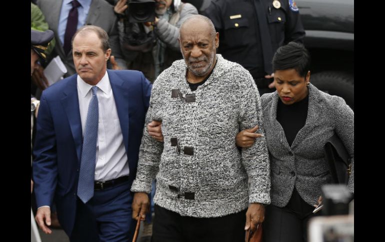 Cosby, acusado de drogar y abusar sexualmente de Andrea Constand hace más de una década, será reenjuiciado. AP / ARCHIVO