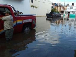 La tormenta ocasionó que el nivel de agua subiera hasta 50 cm. en cuatro colonias de Ocotlán. ESPECIAL /