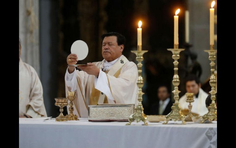 Norberto Rivera, durante la tradicional misa en la Catedral Metropolina, celebrada este domingo. SUN / I.Olivares