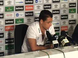 'Por estar en el West Ham no soy mejor persona que Carlos Vela o Jonathan dos Santos', dice Hernández. TWITTER / @WestHamUtd