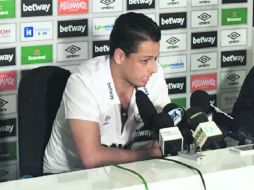 Objetivos claros. Javier 'Chicharito' Hernández asegura que buscará mejorar lo hecho en Old Trafford. ESPECIAL / whufc.com