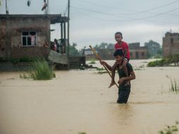 Miles de personas abandonaron sus hogares para dirigirse a tierras más altas. AP / N. Shrestha