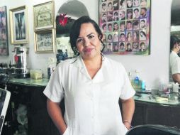 Tania Flores, encargada de una peluquería, asegura que de 10 clientes se fueron siete. EL INFORMADOR / T. Villaseñor