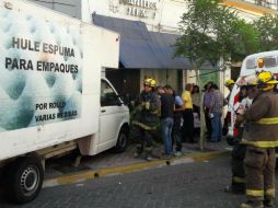 Elementos de la Cruz Roja trasladaron a las heridas a un puesto de socorro cercano donde fueron revisadas ESPECIAL /