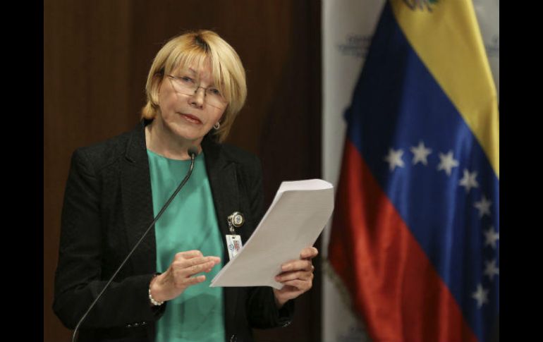 La exfiscal de Venezuela atribuyó la ‘persecución’ del gobierno de Maduro hacia ella y personal del MP a la investigación del caso. AP / ARCHIVO