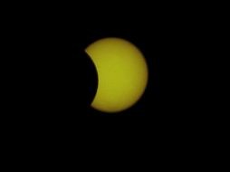 El eclipse parcial de sol terminará alrededor de las 14:30 y el IAM mantendrá sus puertas abiertas hasta esa hora. EL INFORMADOR / E. Barrera