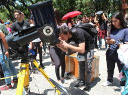 Se instalaron seis telescopios profesionales para que los asistentes pudieran ver el eclipse solar. EL INFORMADOR / G. Gallo