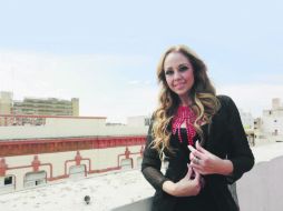 Artista. Alejandra Orozco promueve su sencillo 'Queda prohibido'. EL INFORMADOR / G. Gallo