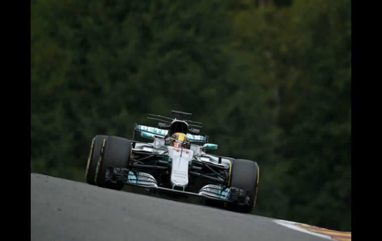 Hamilton cubrió, en la mejor de sus vueltas en el circuito de más de siete mil metros en un minuto, 44 segundos y 753 milésimas. AFP / J. Thys