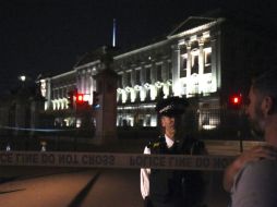 Los oficiales recibieron atención médica en el lugar del incidente debido a que sólo presentaban heridas leves. AP / L. Hurley