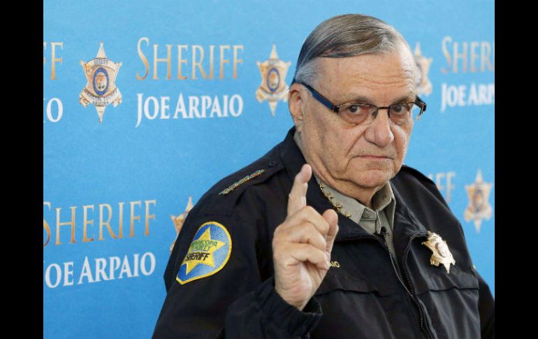 Joe Arpaio había sido declarado culpable de desacato a la orden de un juez sobre un caso de inmigración. AP / ARCHIVO