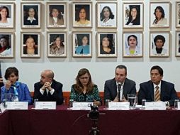 Los diputados Pilar Pérez Chavira e Ismael del Toro reiteraron la voluntad del Legislativo para elegir una comisión confiable. FACEBOOK / legislativojal