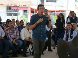 El titular de la Sedis, Miguel Castro Reynoso, acudió ayer a algunos municipios para supervisar el desarrollo de las votaciones. FACEBOOK / miguelcastroreynoso