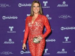 Alicia Machado portó un palazzo rojo de encaje. INSTAGRAM / machadooficial