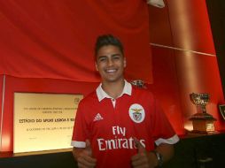 Llega al club de los encarnados para forjarse como jugador y, de momento, estará enrolado en el equipo Sub-19. TWITTER / @SLBenfica